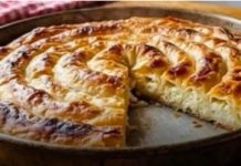 Zašto pite u pekari uvijek pršte od ukusa: Preliv od samo 2 namirnice daje im onaj poseban šmek Zašto pite u pekari uvijek pršte od ukusa: Preliv od samo 2 namirnice daje im onaj poseban šmek - featured image